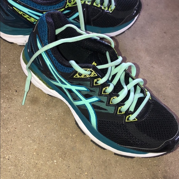 Women’s ASICS running shoes size 7.5 - Picture 5 of 6